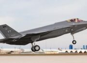 Kejutan Menegangkan: Jet Tempur F-35A Darurat Mendarat di Jalan Raya