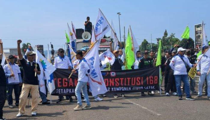 Tuntut UMSK 2025, Ribuan Buruh Jawa Barat Siap Demo Serentak di Kantor DPRD