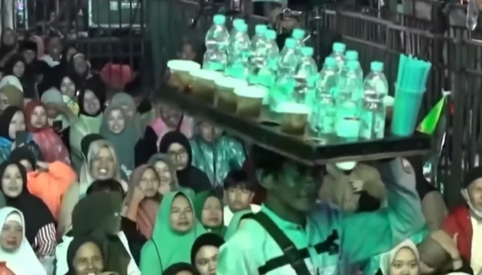 Identitas Penjual Es Viral yang Diduga Diolok Gus Miftah Terungkap: Dari Tukang Kayu Hingga Berjuang Demi Keluarga